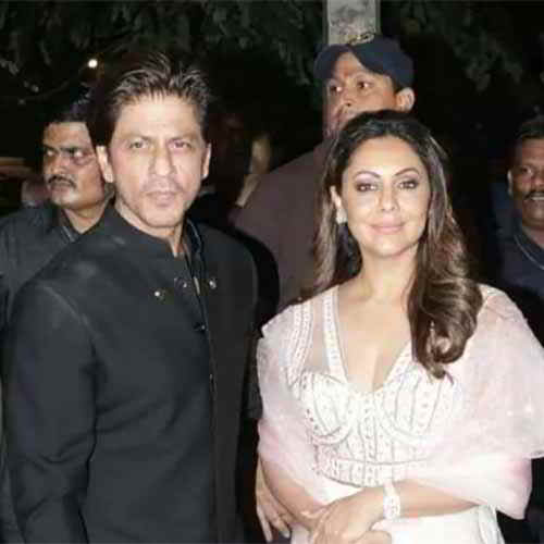 Shah Rukh Khan saves Aishwarya's manager from freak fire
