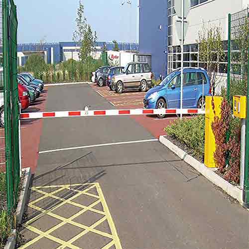 Boom Barriers boosting the security of an entry gate