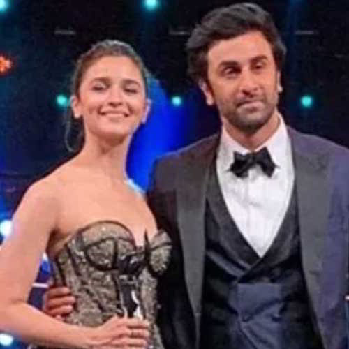 Alia Bhatt and Ranbir Kapoor to tie the knot in December