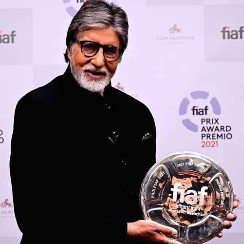 Big B Honoured With FIAF Award